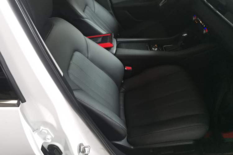 Used Mazda Atenza 2020 2.5L Skyline Sport Edition Right Front Seat