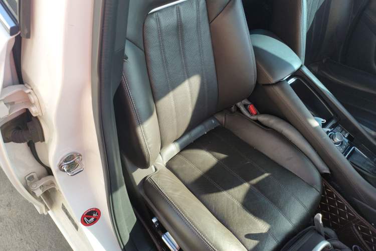 Used Mazda Atenza 2020 2.5L Sky Blue Prestige Edition Right Front Seat