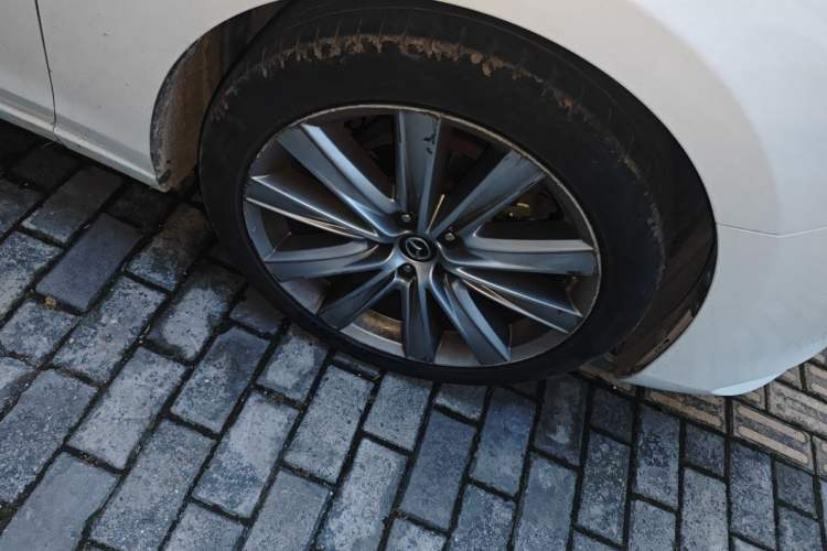 Used Mazda Atenza 2020 2.5L Sky Blue Prestige Edition Right Front Wheel Hub