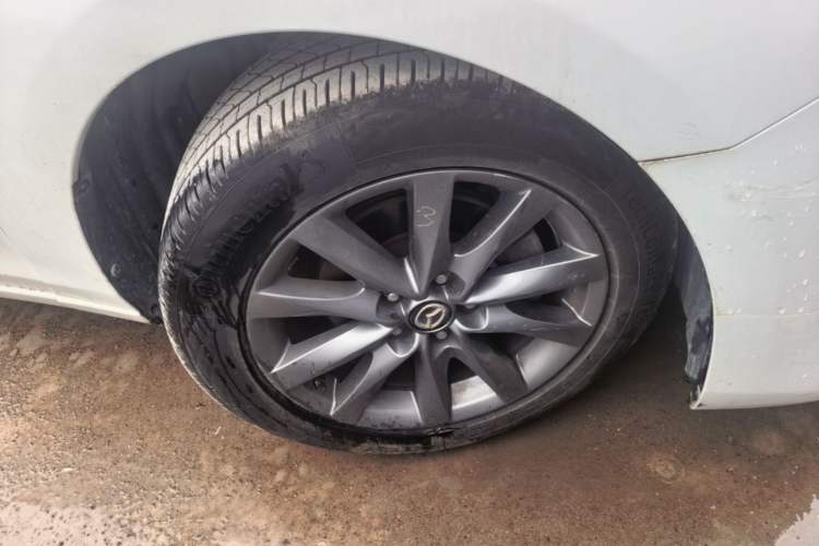 Used Mazda Atenza 2020 2.0L Blue Sky Luxury Edition Right Front Wheel Hub