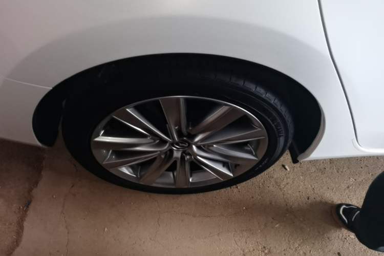Used Mazda Atenza 2020 2.5L Skyline Sport Edition Right Rear Wheel Hub
