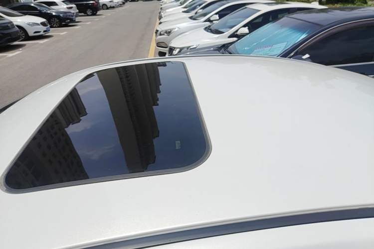 Used Mazda Atenza 2020 2.0L Blue Sky Luxury Edition Roof
