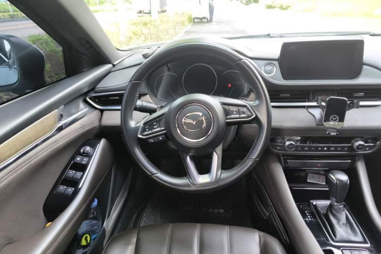 Used Mazda Atenza 2020 2.5L Sky Blue Prestige Edition Steering Wheel