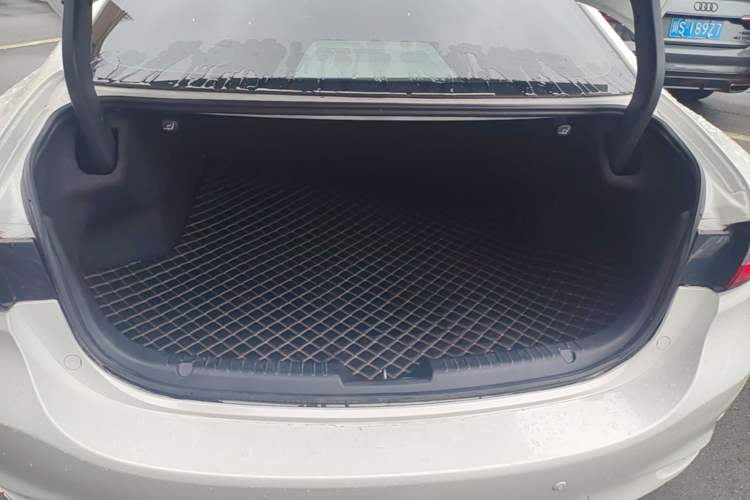 Used Mazda Atenza 2020 2.5L Skyline Sport Edition Trunk