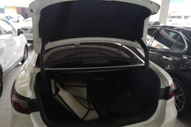 Used Mazda Atenza 2020 2.5L Skyline Sport Edition Trunk