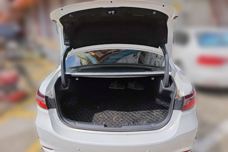 Used Mazda Atenza 2020 2.5L Skyline Sport Edition Trunk