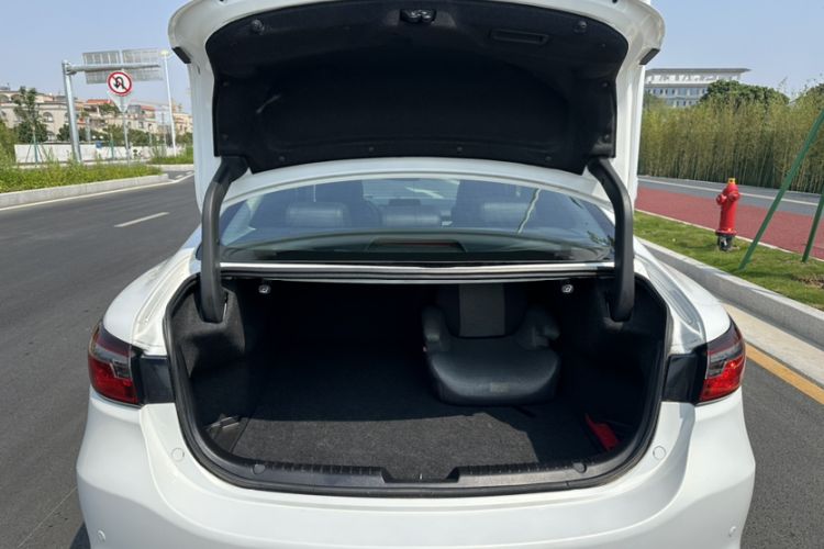 Used Mazda Atenza 2020 2.0L Blue Sky Luxury Edition Trunk