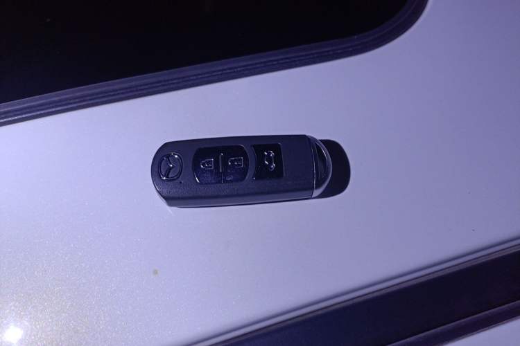 Used Mazda Atenza 2020 2.0L Blue Sky Luxury Edition Vehicle Key