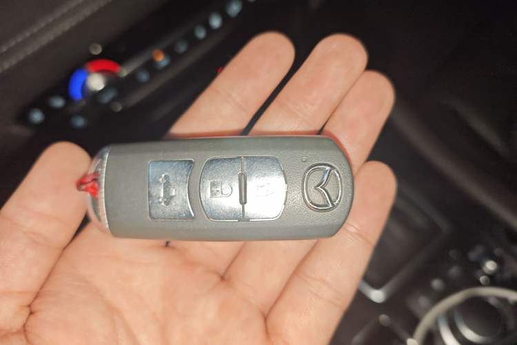 Used Mazda Atenza 2020 2.5L Skytop Deluxe Edition Vehicle Key