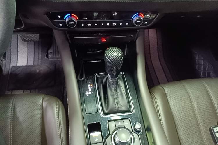 Used Mazda Atenza 2020 2.5L Sky Blue Prestige Edition Gear Lever