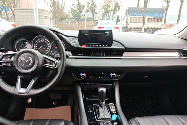 Used Mazda Atenza 2021 2.5L Sky Blue Sport Edition Interior 2