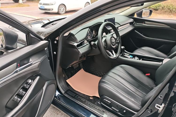 Used Mazda Atenza 2021 2.5L Sky Blue Sport Edition Interior 3