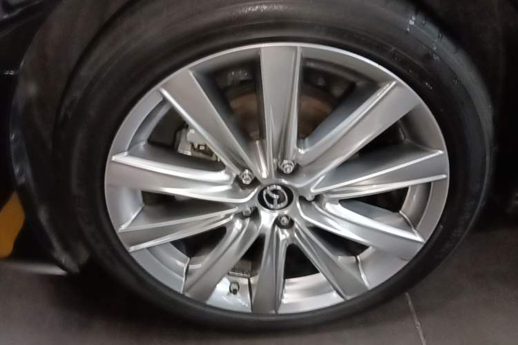 Used Mazda Atenza 2021 2.5L Sky Blue Sport Edition Left Front Wheel Hub