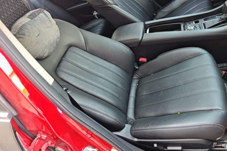 Used Mazda Atenza 2021 2.5L Sky Blue Sport Edition Right Front Seat