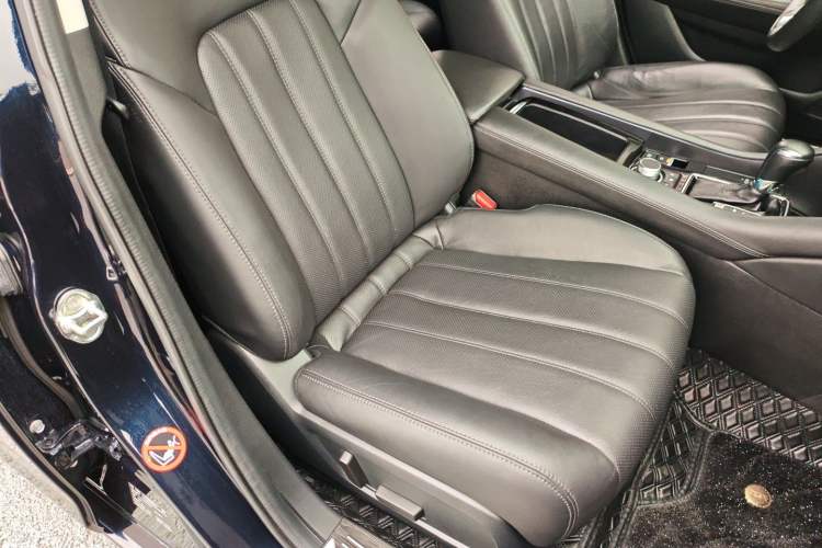 Used Mazda Atenza 2021 2.5L Sky Blue Sport Edition Right Front Seat