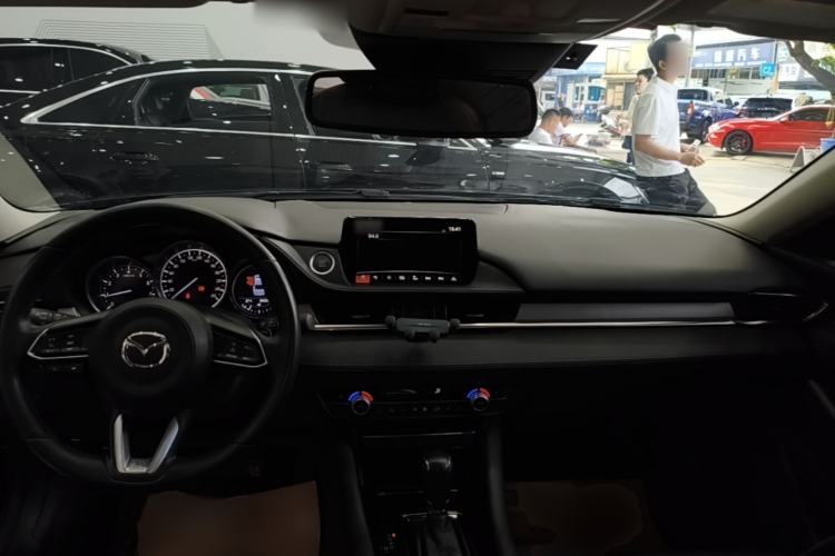 Used Mazda Atenza 2021 2.5L Sky Blue Sport Edition Center Console