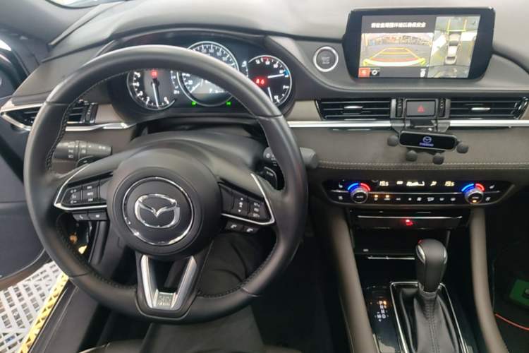 Used Mazda Atenza 2021 2.5L Blue Sky Prestige Edition Center Console