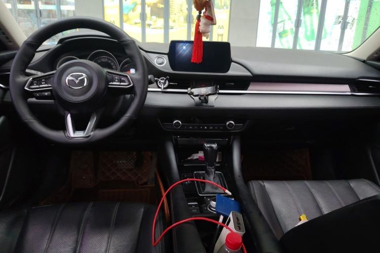 Used Mazda Atenza 2021 2.0L Blue Sky Luxury Edition Center Console