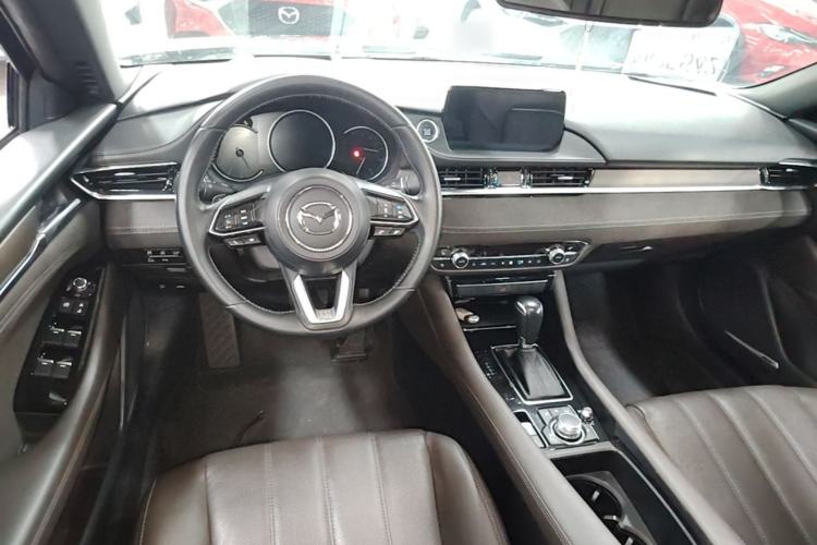 Used Mazda Atenza 2021 2.5L Blue Sky Prestige Edition Center Console