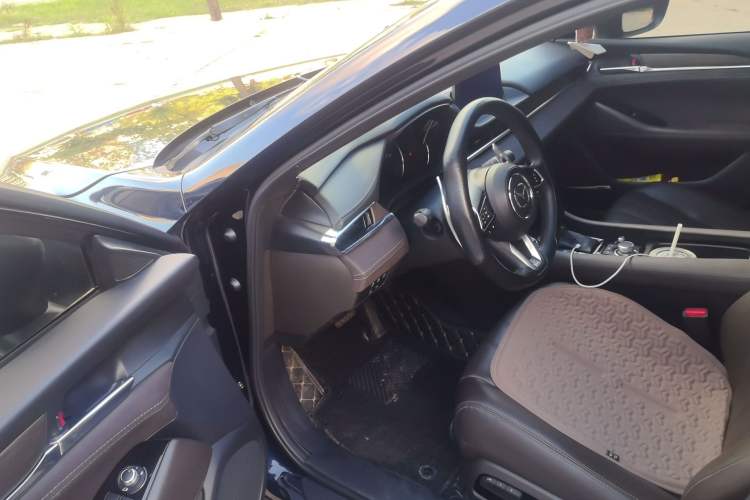 Used Mazda Atenza 2021 2.5L Blue Sky Prestige Edition Driver Seat