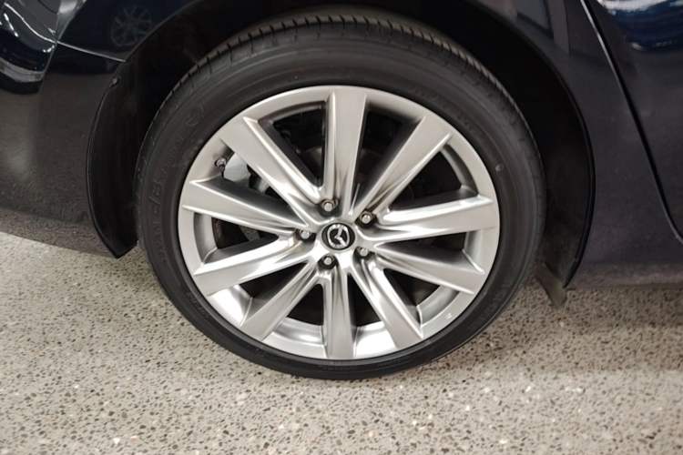 Used Mazda Atenza 2021 2.5L Blue Sky Prestige Edition Exterior 2
