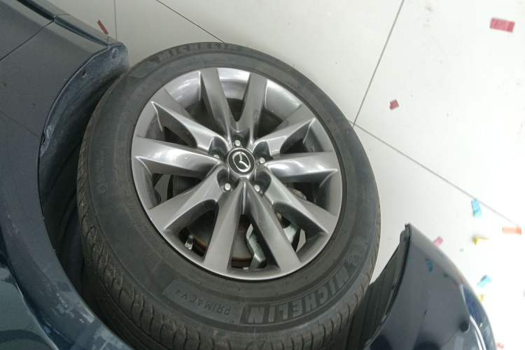 Used Mazda Atenza 2021 2.0L Blue Sky Luxury Edition Exterior 7