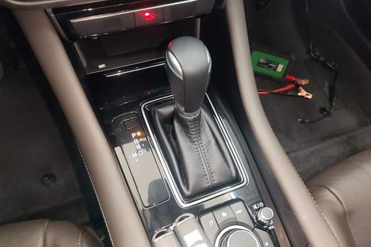 Used Mazda Atenza 2021 2.5L Blue Sky Prestige Edition Gear Lever