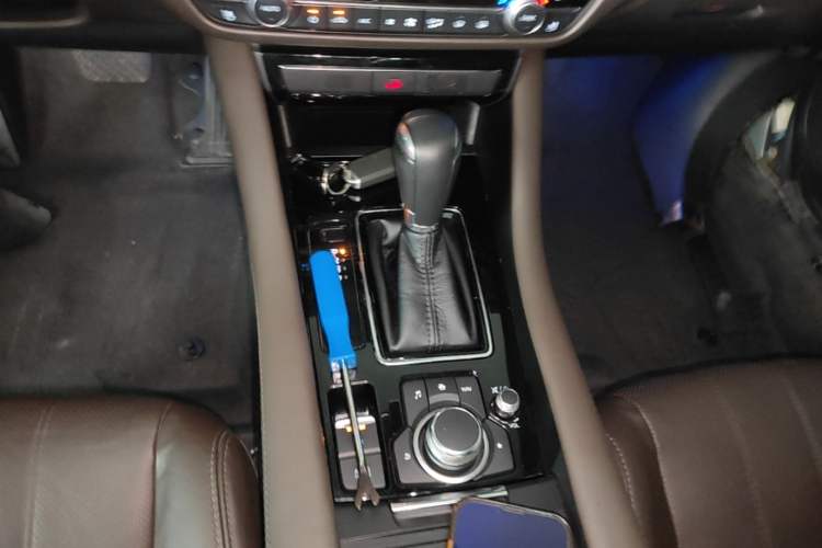 Used Mazda Atenza 2021 2.5L Blue Sky Prestige Edition Gear Lever