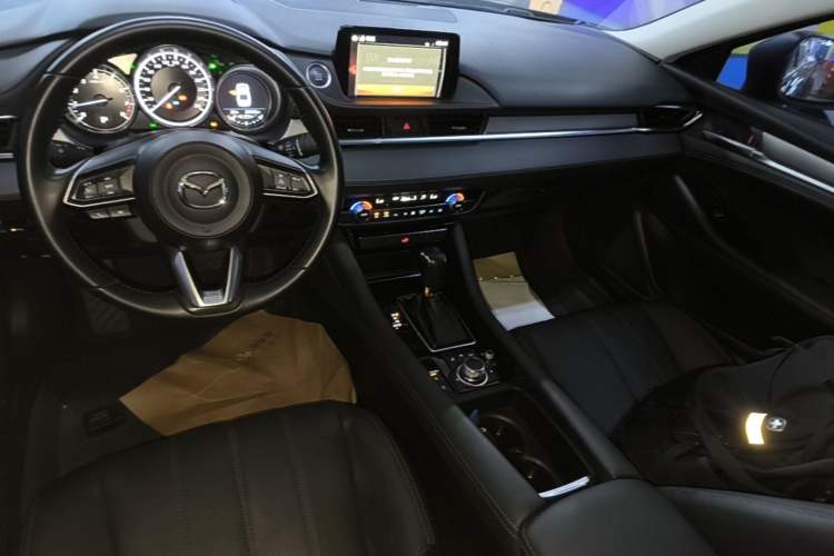 Used Mazda Atenza 2021 2.0L Blue Sky Luxury Edition Gear Lever