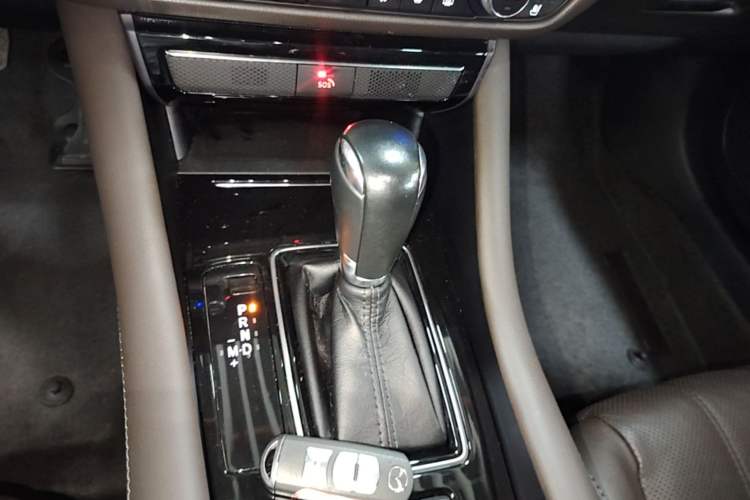 Used Mazda Atenza 2021 2.5L Blue Sky Prestige Edition Gear Lever