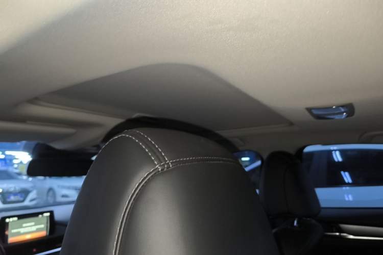 Used Mazda Atenza 2021 2.0L Blue Sky Luxury Edition Headliner