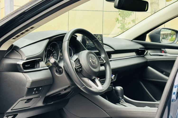 Used Mazda Atenza 2021 2.5L Sky Blue Sport Edition Interior 2