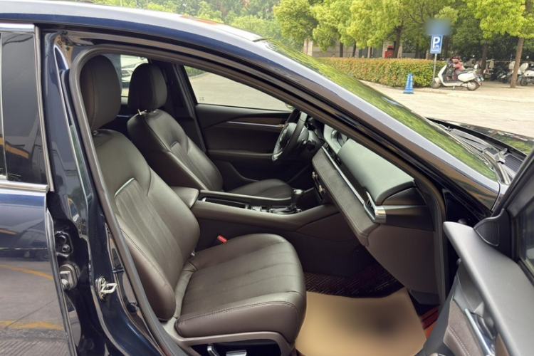 Used Mazda Atenza 2021 2.5L Blue Sky Prestige Edition Interior 2