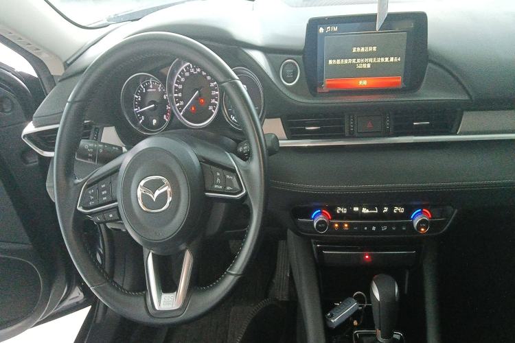 Used Mazda Atenza 2021 2.0L Blue Sky Luxury Edition Interior 2