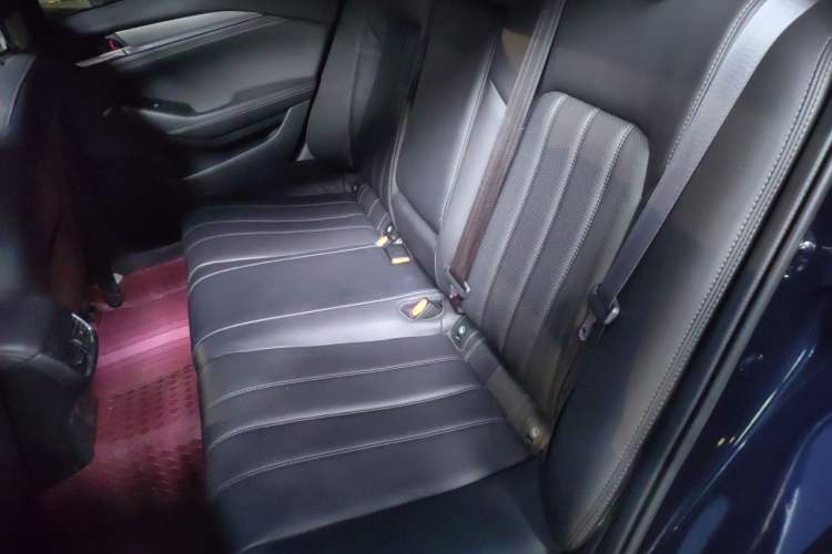 Used Mazda Atenza 2021 2.5L Sky Blue Sport Edition Interior 4