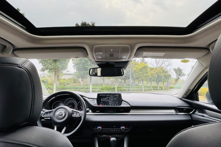 Used Mazda Atenza 2021 2.5L Sky Blue Sport Edition Interior 5