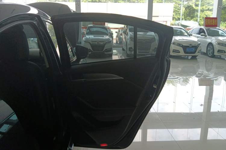 Used Mazda Atenza 2021 2.0L Blue Sky Luxury Edition Interior 6