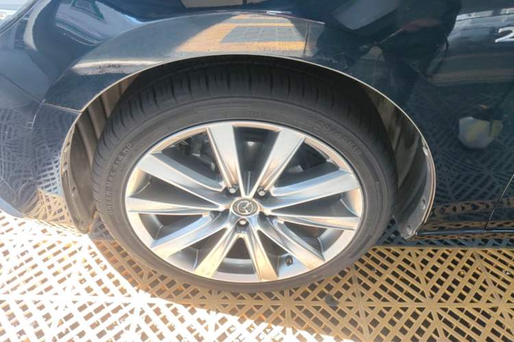 Used Mazda Atenza 2021 2.5L Blue Sky Prestige Edition Left Front Wheel Hub