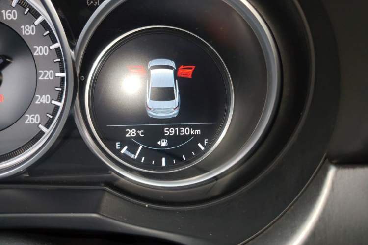Used Mazda Atenza 2021 2.0L Blue Sky Luxury Edition Odometer Close Up