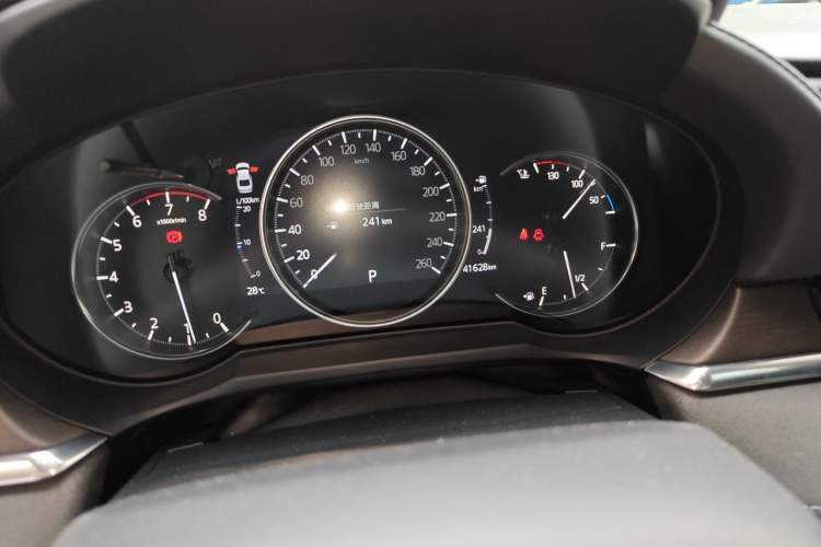 Used Mazda Atenza 2021 2.5L Blue Sky Prestige Edition Odometer Close Up