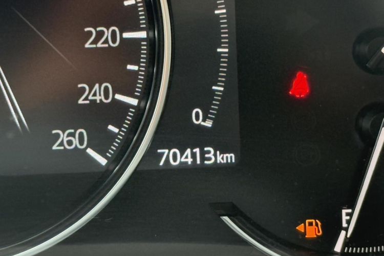 Used Mazda Atenza 2021 2.5L Blue Sky Prestige Edition Odometer Close Up