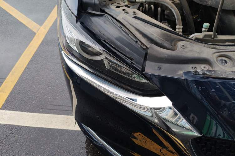Used Mazda Atenza 2021 2.0L Blue Sky Luxury Edition Right Front Headlight