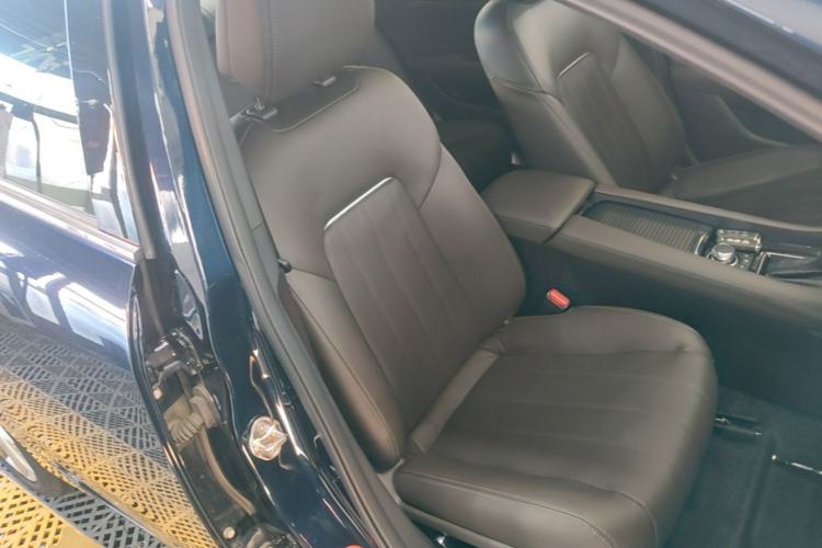Used Mazda Atenza 2021 2.5L Blue Sky Prestige Edition Right Front Seat