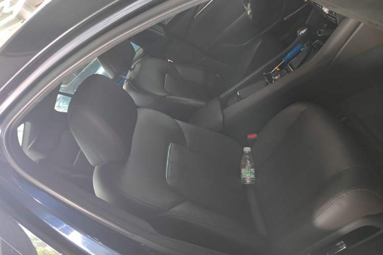 Used Mazda Atenza 2021 2.5L Blue Sky Prestige Edition Right Front Seat