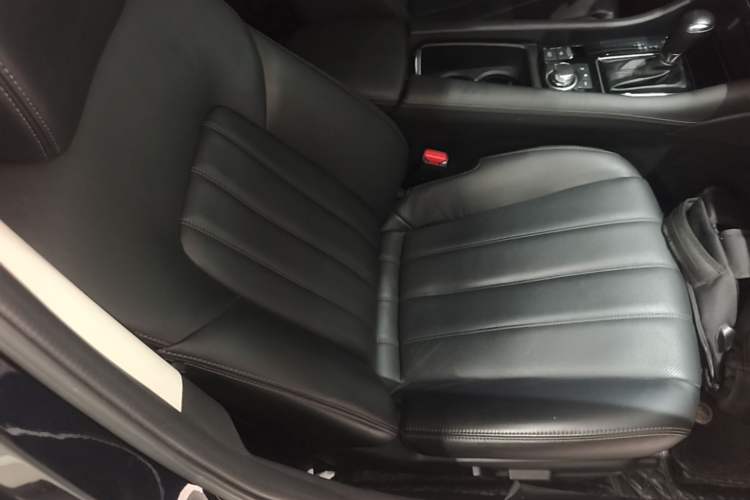 Used Mazda Atenza 2021 2.5L Sky Blue Sport Edition Right Front Seat