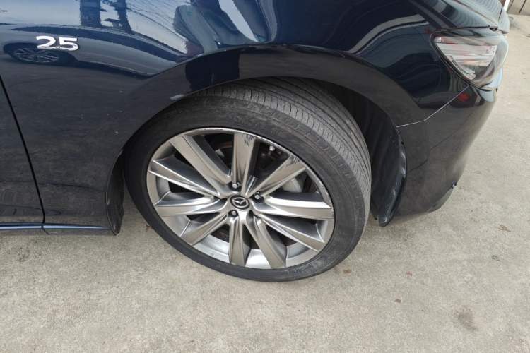 Used Mazda Atenza 2021 2.5L Blue Sky Prestige Edition Right Front Wheel Hub