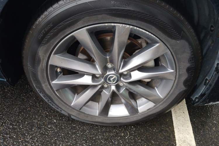 Used Mazda Atenza 2021 2.0L Blue Sky Luxury Edition Right Front Wheel Hub