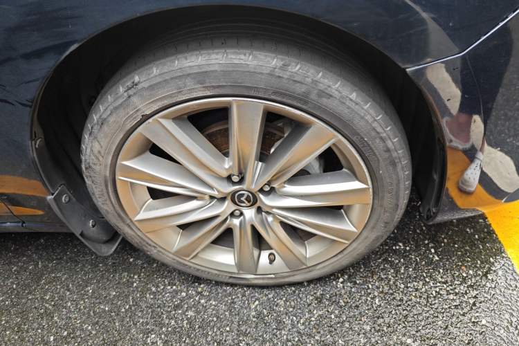 Used Mazda Atenza 2021 2.5L Blue Sky Prestige Edition Right Front Wheel Hub