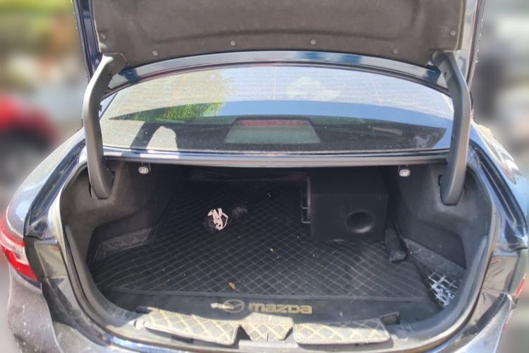 Used Mazda Atenza 2021 2.5L Blue Sky Prestige Edition Trunk