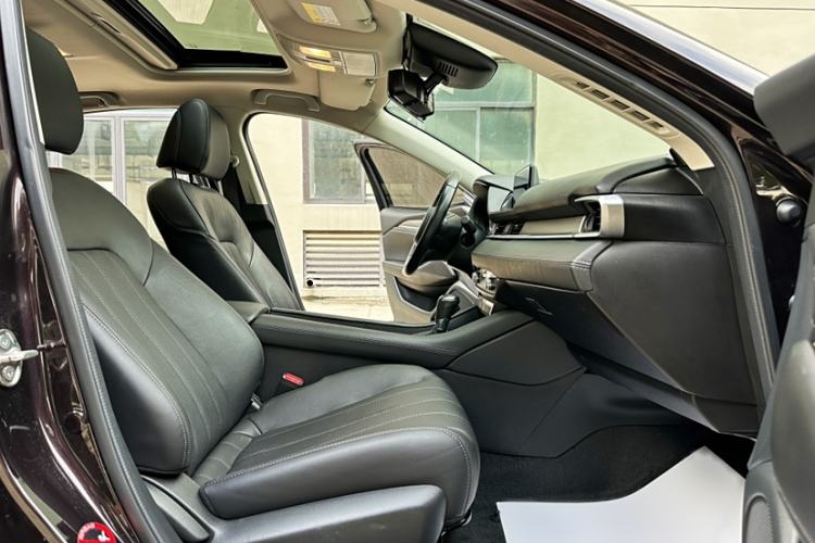 Used Mazda Atenza 2021 2.0L Blue Sky Luxury Edition Interior 6